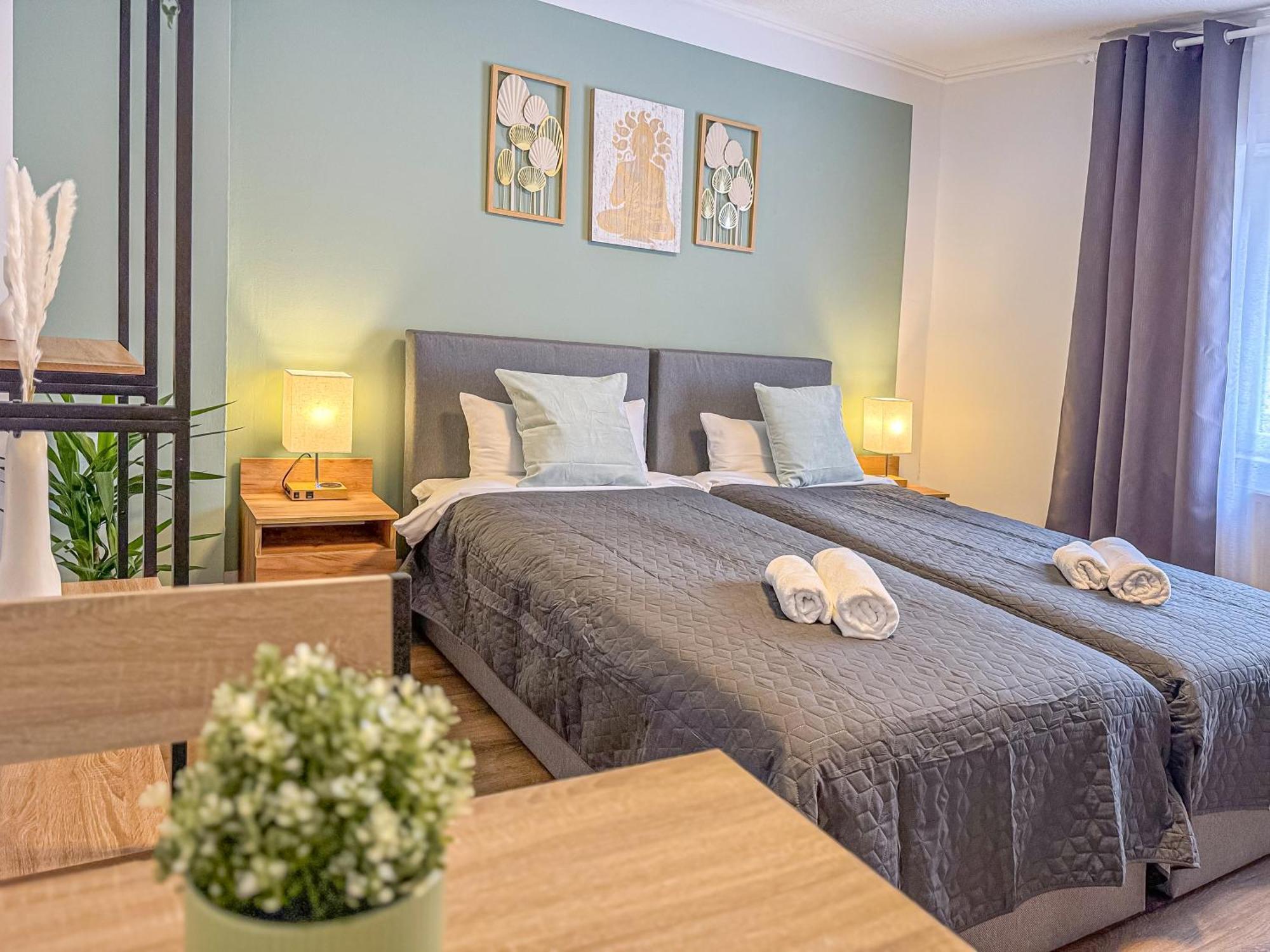 Immostay M#4 Ferien- Apartment, Wifi & Parken, Boxspring-betten BRE