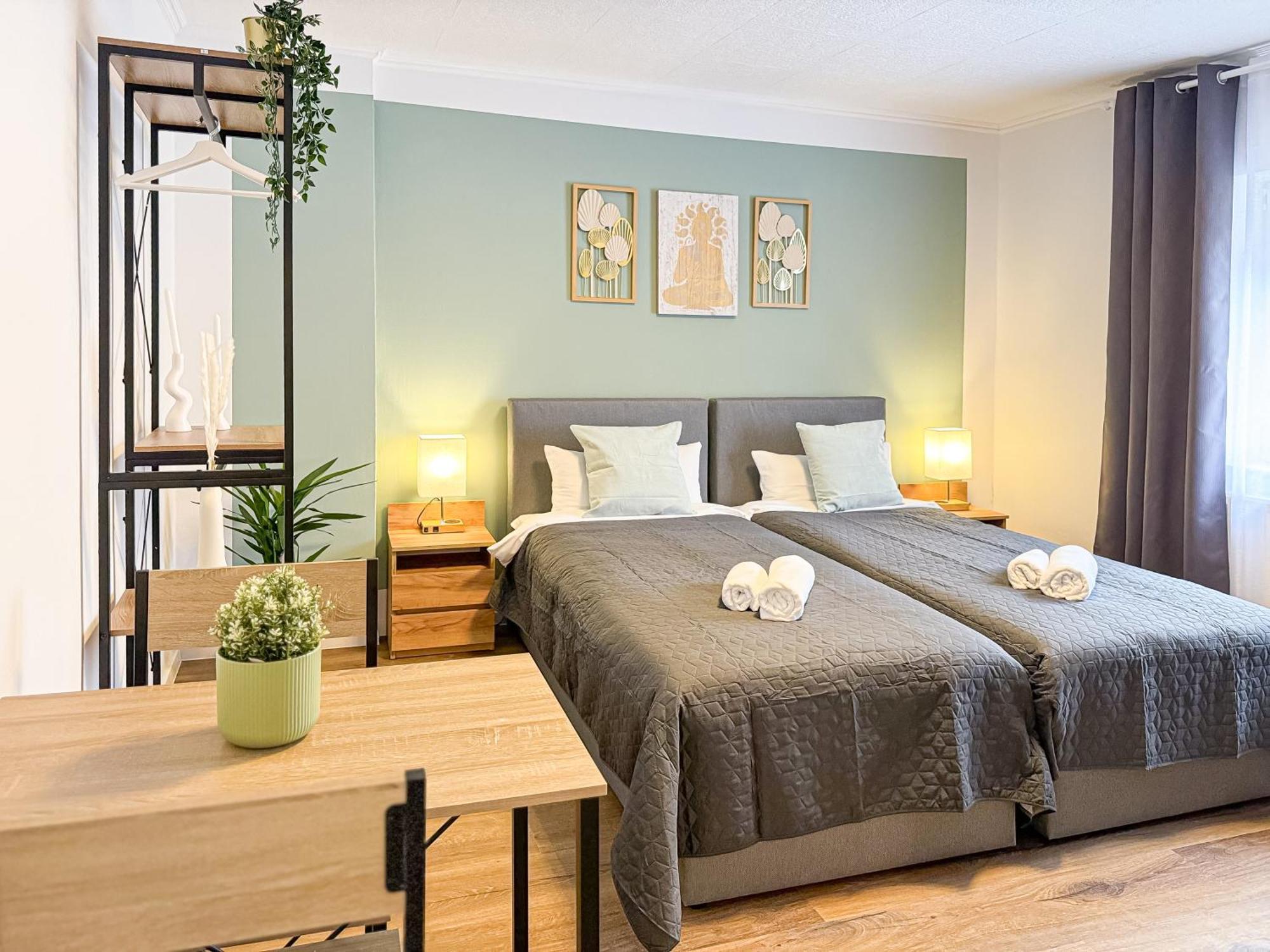 Immostay M#4 Ferien- Apartment, Wifi & Parken, Boxspring-betten Apartment *