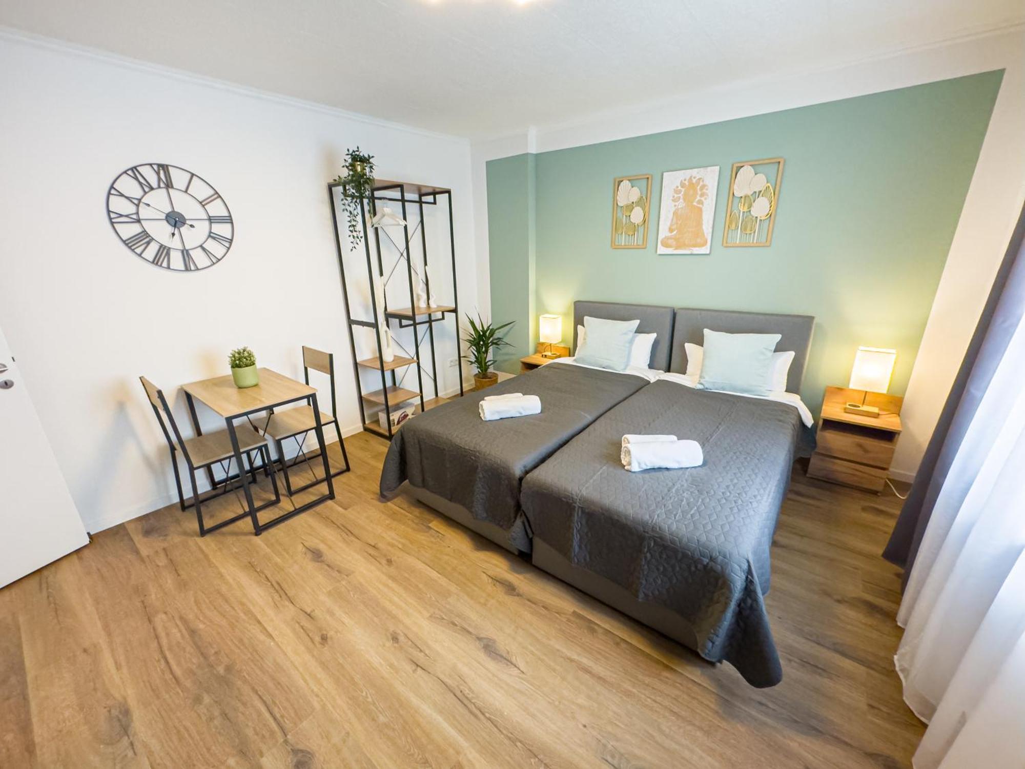 Immostay M#4 Ferien- Apartment, Wifi & Parken, Boxspring-betten