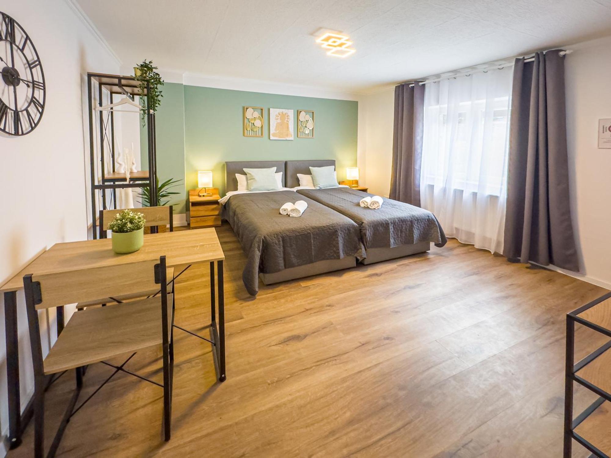 Immostay M#4 Ferien- Apartment, Wifi & Parken, Boxspring-betten BRE